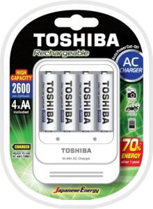 Toshiba Kit Carregador e 4 Pilhas Recarregáveis AA